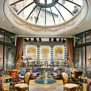 Chateau Monfort - Relais & Chateaux 5* Milano